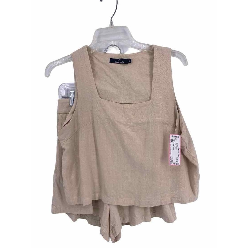 Trendy Queen Ladies Size Medium 2 Piece